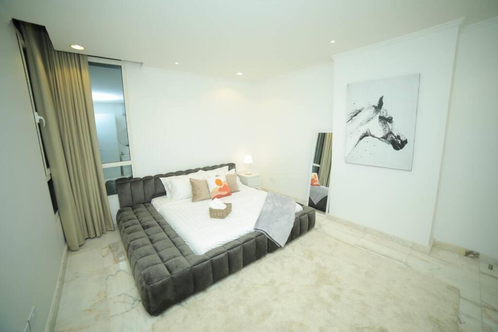 Apartment Luxurious Modern In Front Of Walk *